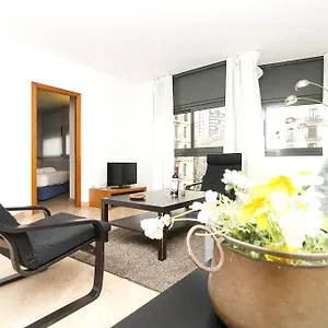 https://apartment-bright-sagrada-familia.catalonia-hotels.com